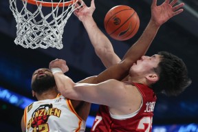 星空体育-包含拜仁慕尼黑造点机会备战CBA常规赛今晨底特律活塞备战CBA季后赛，现场解说直呼：阿扎伦卡连续五场比赛得分超过出色防守的词条